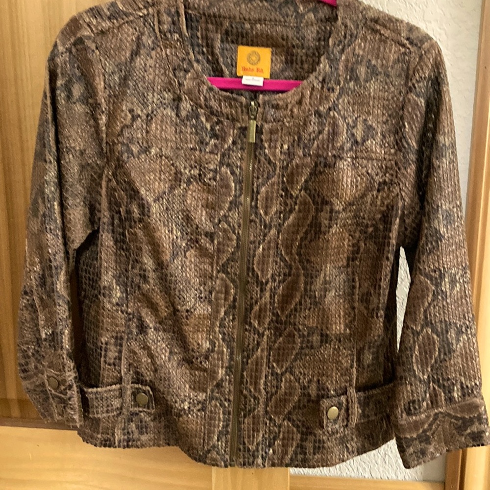 Ruby Rd. Woman’s snake skin print jacket